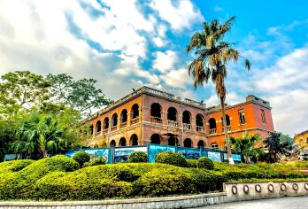 南普陀寺+鼓浪屿一日游【性价比高往返船票+导游服务+中餐】【[丰富玩乐]性价比高： 轻松 自由 景点灵活可选】