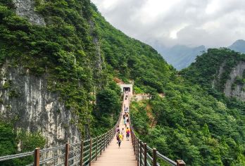 【畅玩涪陵3景点】白鹤梁+816工程+武陵山大裂谷一日游【[深度玩法]玩涪陵怎能不尽兴，推出三景点，玩就要玩高兴】