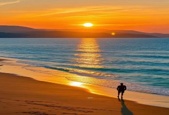 海边落日·登顶白玉山·真实潜艇一日活动【[精心安排]开车直达白玉山，不爬山，不劳累，赠送东鸡冠山电瓶车】