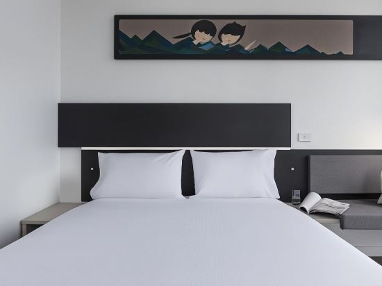 ibis Adelaide Room Type - Superior Twin Room