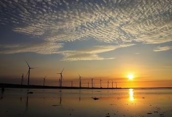 台中高美湿地+宫原眼科+逢甲夜市一日游【2人同行1人免费】【一次带你走遍各大台中热门景点：台中歌剧院、宫原眼科、高美湿地、逢甲夜市等地】