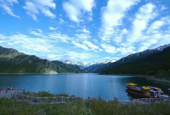 天山天池+新疆国际大巴扎一日游【精品包车游】【[专车接送]专车无忧往返接送】