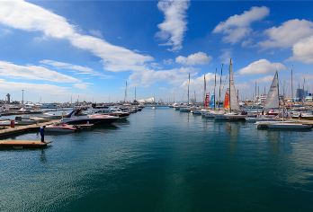 青岛啤酒博物馆+栈桥+八大关+信号山公园+海上观光一日游【欣赏万国博览[八大关 ]&网红[天主教堂|中山路商业街]& 感受青岛魅力|[ 信号山 栈桥-看海鸥]】