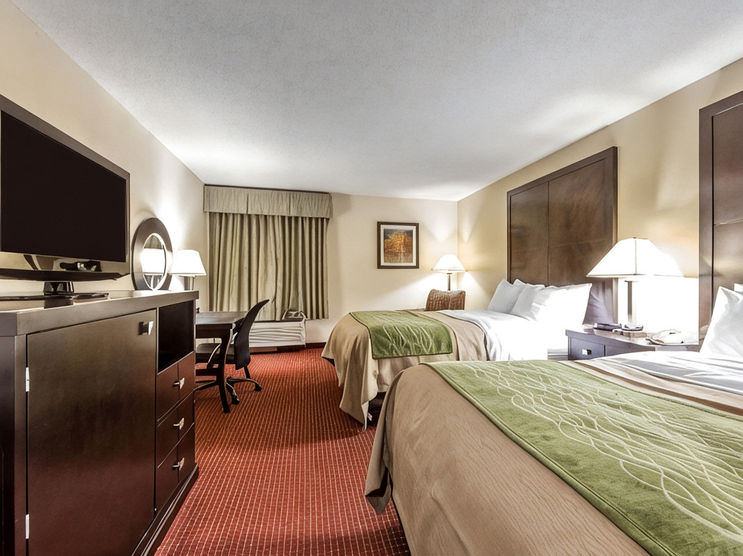 Lloyd酒店住宿-Quality Inn & Suites