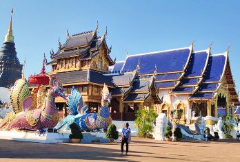 清迈：Bua Tong粘粘瀑布攀岩+清迈蓝庙半日游【亲子友好景点·适合家庭游玩，瀑布底部适合小朋友攀爬，安全又有趣】