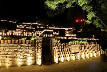 棉花库+陈炉古镇一日游*打卡网红棉花库/三环内上门接送/纯玩【历史上仅遗存的“炉火千年不绝”的耀瓷基地，堪称陶瓷史上的奇迹】