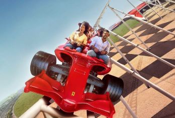 阿布扎比一日游:清真寺/法拉利主题公园/华纳兄弟/海洋世界【惊叹于谢赫扎耶德大清真寺雄伟的伊斯兰建筑和令人叹为观止的穹顶】