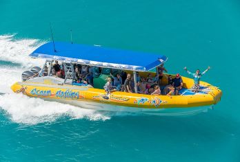 ocean rafting圣灵群岛白天堂沙滩一日游 南线北线【游览世界著名海滩的两端，并在白天堂沙滩海岸7公里的南端享受大约两个小时的放松。】