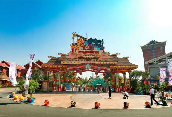 音乐广场+灵玲马戏团+动物王国+海上明珠塔一日游*上门接送【[厦门灵玲动物王国]是集动物展示、互动、零距离接触体验及动物行为展示为一体的动物主题乐园。】