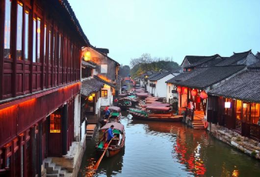 苏州周庄一日游【限时价（含门票+游船+车费+导游）天天发班】【[周庄专线]本线路纯玩团，本地独立自营，无强制消费，天天发班，随订随走！】