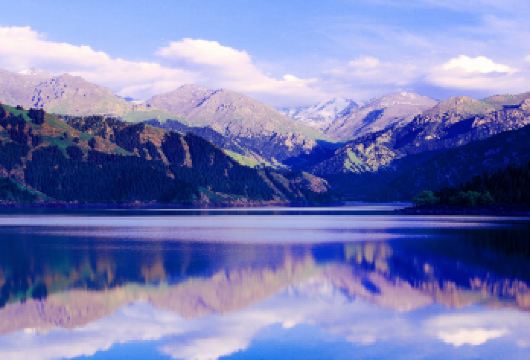 乌鲁木齐天山天池一日游包车纯玩 亲情服务 可制定行程【[透明的价格体系，不花冤枉钱]费用高低取决于您对品质的要求，透明报价，明白消费】