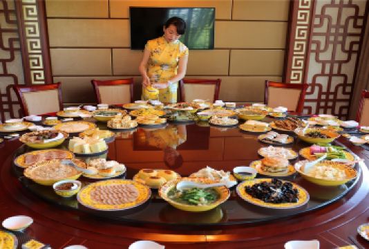 赫图阿拉城+清永陵一日游【沈阳抚上门接送包车不含票1人起订】【[出行无忧]车接车送，出行无忧，旅途不费心，回归旅游初心，收获快乐 。】