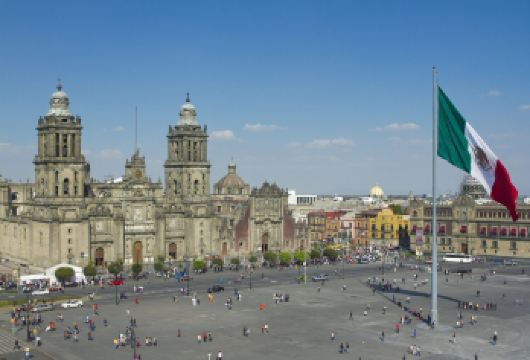 墨西哥城国家艺术宫+太阳金字塔+大神庙+宪法广场一日游【墨西哥城精品一日游[体验拉美历史风情+中文专车 可定制行程]】