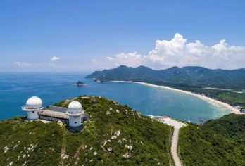 大鹏所城+较场尾+西涌沙滩天文台+杨梅坑+鹿嘴山庄+桔钓沙【[全景纯玩，上门接送，可定制可拼团]】