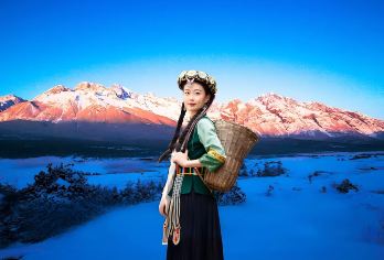 丽江玉龙雪山云杉坪+蓝月谷一日游【8人团丨无需抢票丨赠大氧】【[安心出行]保证索道票！官方渠道出票，无需自行抢票，最晚可提前1天下单；[冬季特别安排日照金山观赏]】