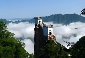 秦岭终南山寨+塔云山【2-6人团】纯玩一日游【景区门票全含，景区游览时间充足，旅途行程自由，真纯玩，无套路，无任何强制消费，享受美好惬意旅行。】