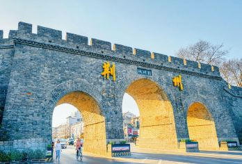 荆州博物馆+楚王车马阵-大楚荆州|解密熊家冢|小众之旅【这是一场小众文化之旅，定制包车|行程自由|精品游玩路线】