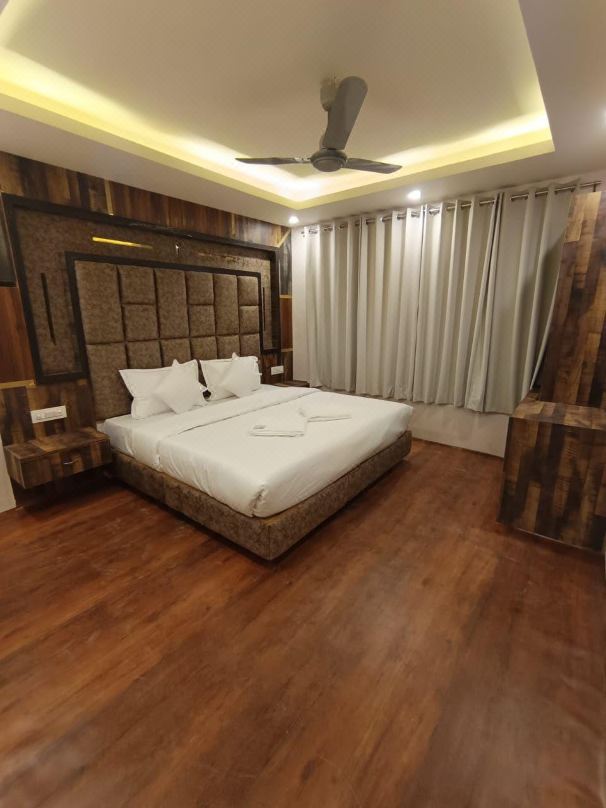 Hotel Khyber by Angl Wings