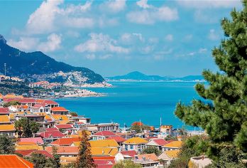 青岛崂山仰口+太清+青山渔村+环海公路一日游-含门票上门接【[特别省心]市区酒店上门接，专车进山不用换乘压力，精致出游一站式服务让您更放心】