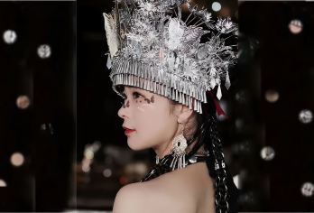 荔波小七孔+西江千户苗寨1日游赠西江到镇远 镇远到梵净山车程【赠送西江苗寨到镇远车程；镇远到梵净山车程，如不坐无退费】