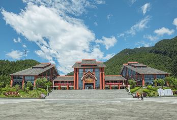 重庆武陵山大裂谷+816工程景区+乌江画廊（涪陵段）一日游【[品质亮点]：含门票，您不操心繁琐的排队购票事情及等待苦恼，旅游管家为您操办一切，没有后顾之忧】