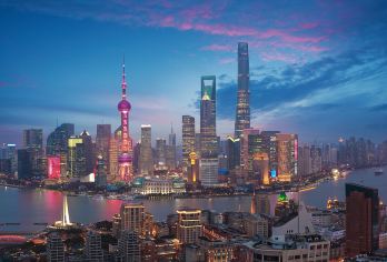 上海东方明珠+浦江游览+城隍庙旅游区+外滩+观光隧道一日游【登顶东珠259米全透明观光廊，凌空俯瞰黄浦江】