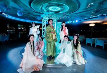 宜昌交运长江夜游游船【含船票+回程车】过葛洲坝船闸体验水涨船【一站式旅行服务，纯玩无购物，不进店，买贵退差，湖北省电子商务示范企业，值得您选择】