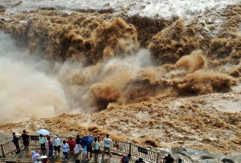 平遥出发山西壶口瀑布+王家大院1日游【门票需上车现付导游】【[壶口瀑布]——观看世界奇观，世界一大黄色瀑布】