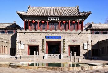 北京古北水镇一日游【京郊旅游好去处l泡温泉/水秀舞】【[安心出行]品质舒适大巴，全车每天消毒，体温检测，空座率！】