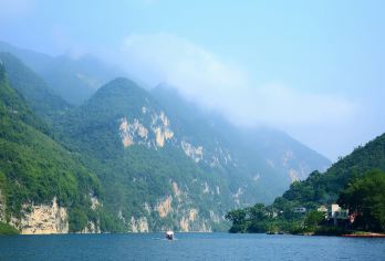 漫游渝东南 九黎城+龚滩古镇+含乌江画廊游船【经典路线：九黎城+含乌江画廊游船+龚滩古镇】