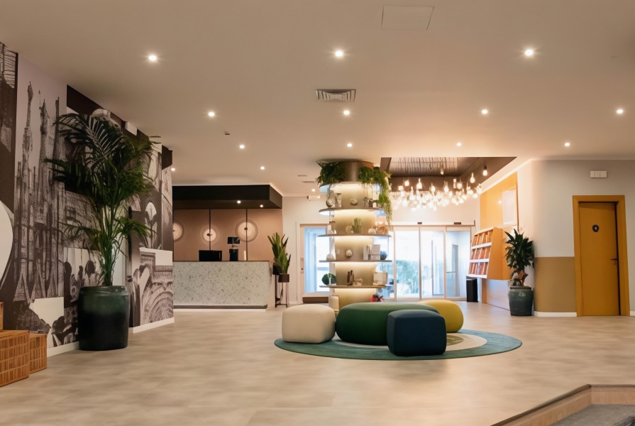 米兰阿萨戈假日酒店-官方