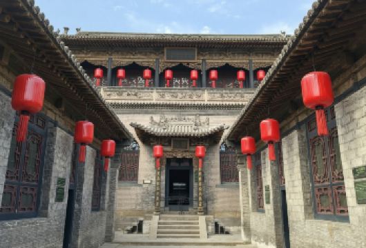 平遥古城+乔家大院常规一日游【太原出发】【[宝源老醋坊]，通过真实的复古场景了解山西老陈醋的历史渊源和传统制作过程】