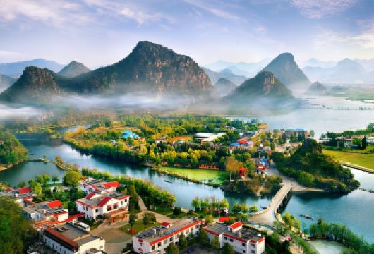 文山普者黑景区一日游【小众玩法•当地人带玩•6人内小团】【[轻松游玩]6人小团轻奢纯玩，当地土著领队全程趣游带玩慢游田园，高铁站免费接送】