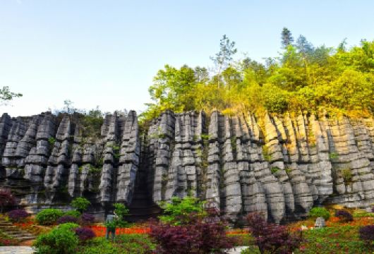『独立团•2至8人团』地心谷+梭布垭石林一日游纯玩市区接送【[丰富车型]『自由自在•独立用车』金钻贵宾的选择•VIP专车（车型丰富）红旗-大通-岚图-福特】