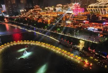 【夜景游】宣恩夜景半日游【仙山贡水-浪漫宣恩】【[宣恩夜景]——一城碧水美如画，一路绿景入丹青】