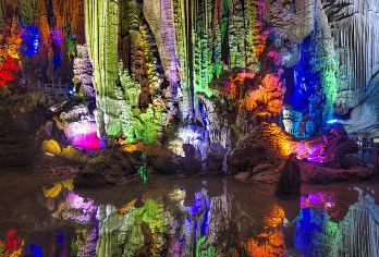 银子岩+遇龙河+世外桃源一日游【打卡网红景点+经典线路游玩】【[优质出游]一价全含，无自费景点，真纯玩无购物！】