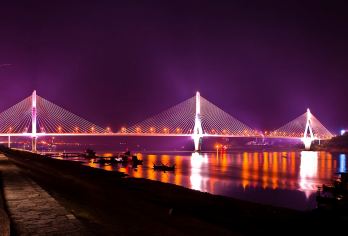 【宜昌起止】交运长江夜游游船一日游夜游长江两岸+过葛洲坝船闸【[核心景点]乘游船也有长江，饱览两岸城市地标两岸夜景 过葛洲坝船闸】