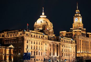 外滩万国建筑群/私家团/大咖精讲2.5小时/耳麦【[私家小团]私享小团，小团服务听得清看得懂】