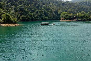 肇庆一日游【鼎湖山或七星岩+古城墙】【小团真纯玩+上门接送】【[尊享出游]小团真纯玩、不大团、无购物】