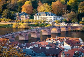 德国海德堡城堡+俾斯麦广场+哲学家小径+内卡河一日游上门接送【[德式浪漫主义的终极之城＆现代哲学的摇篮丨包车行程可定制]】