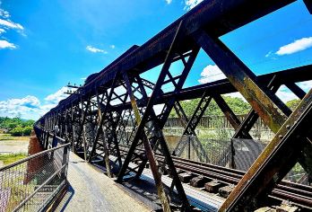 乌布迪亚 · 维多利亚桥 · 瓜拉江沙-怡保一日游-槟城出发【瓜拉江沙-马来西亚王朝之都, 瓜拉江沙是马来西亚历史悠久的皇室城市之一, 也是霹雳州苏丹的王朝之都】