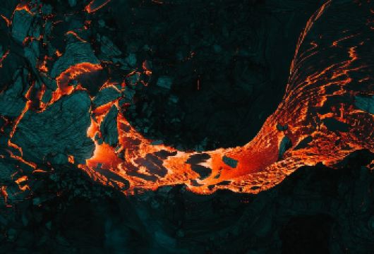 冰岛法格拉达尔火山徒步+蓝湖一日游|含温泉门票+市区接送【专业户外导游带领，徒步探索法格拉达尔火山区，感受大自然的原始力量！】