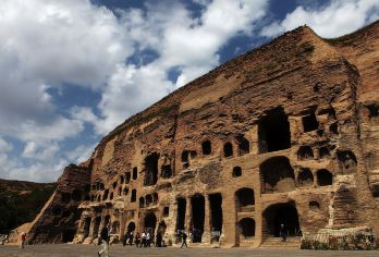 悬空寺+恒山+应县木塔景区一日游【大同出发恒悬木一日游】【登高望远北岳恒山尽收眼底。】