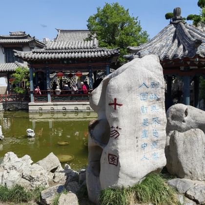 山东潍坊风筝博物馆++奎文门十芴园+坊茨小镇一日游可英文服务