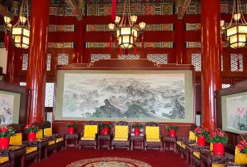 天安门城楼+国家博物馆亲子研学一日营【冬日特惠·放心出游】【『独有线路』一天游览两大经典景区，亲子研学，让孩子在玩中学。】