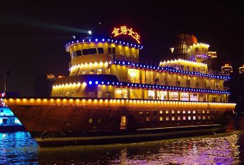 重庆两江游夜游游船【朝天门/洪崖洞登船任选+免取票登船】【[免票人群]1.2米以下免票，每名成人限带1名身高1.2米以下的儿童免费乘坐，节假日需咨询客服；】