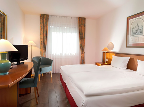 Velten酒店住宿-柏林赫尼格斯多夫美居酒店