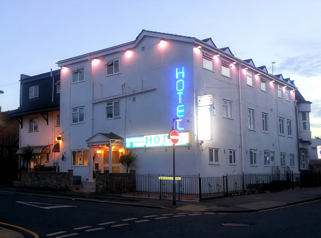 巴尔金公园酒店