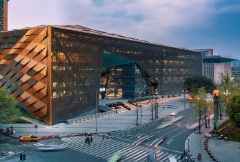 成都博物馆半日游【门票预约+人工讲解2.5小时/花重锦官城】【[成都博物馆]门票免费代预约，省去您自行预约的烦恼】