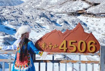 云南丽江玉龙雪山+冰川公园+蓝月谷一日游【6-8人保票】【（精选线路）品质线路，旅游套餐玉龙雪山冰川公园大索道一日游，全程用车无缝接送为您带来舒适的旅行体验】